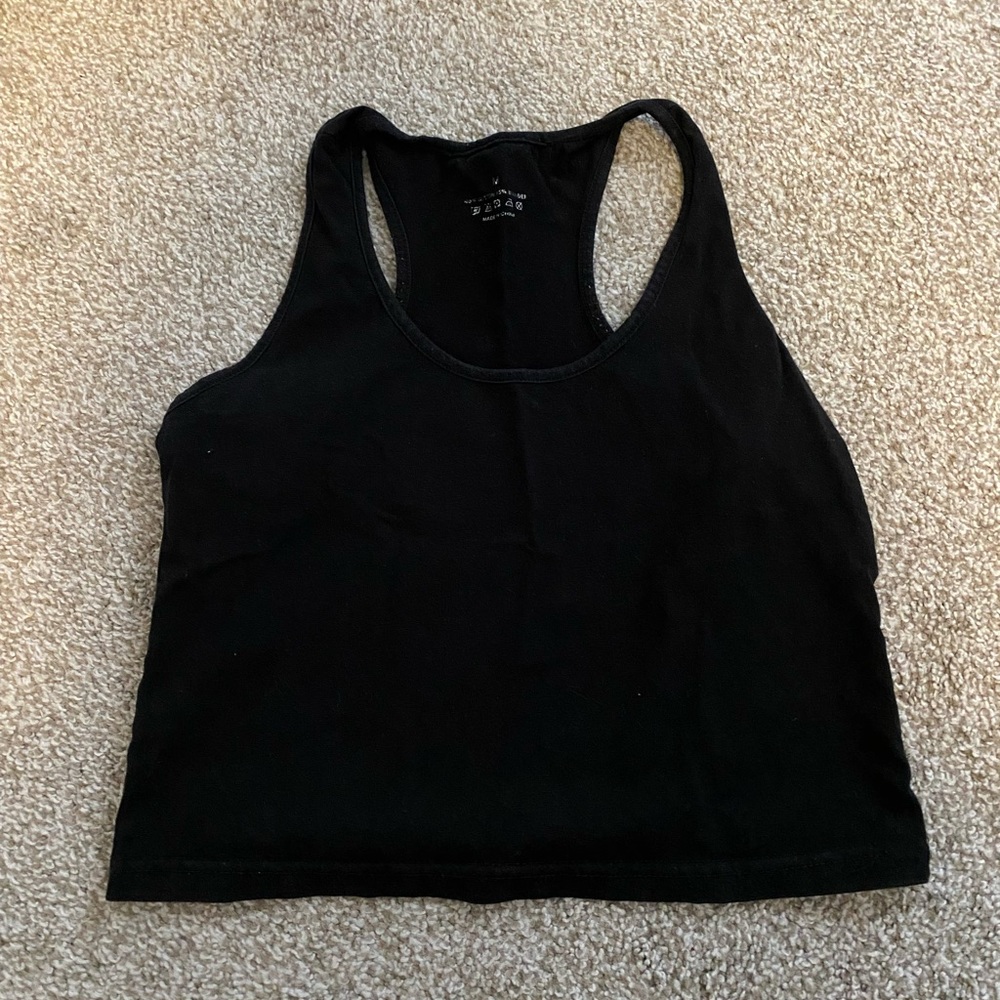 Black Cropped Workout Tank